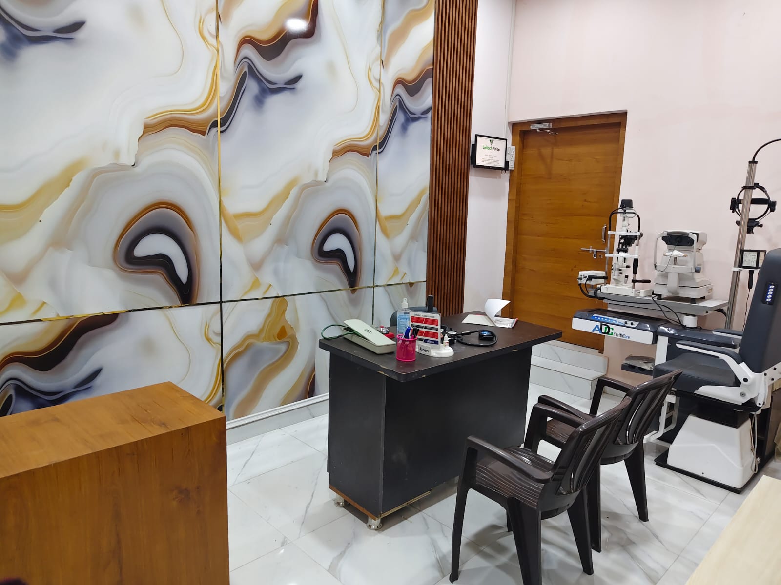 Om's Eye Clinic interior